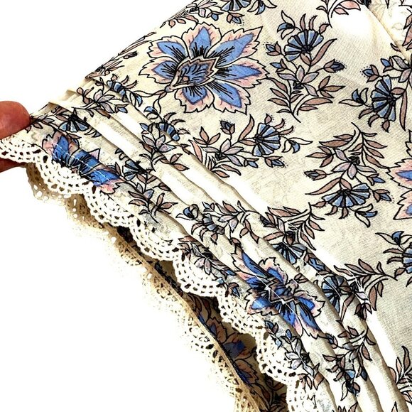 Daniel Rainn Floral Lace Trim Blouse Large Cream/Blue Boho Top With Tassels & - Picture 4 of 10